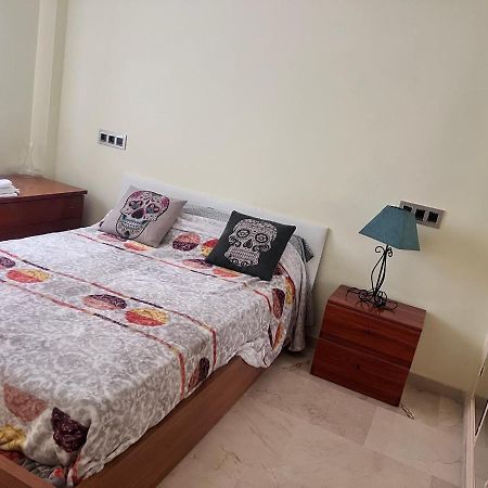 Casa Ideal Familias Y Grupos Con Balcones Exterior Soleada Patios Cerca Alhambra, Sierra Nevada, Rio Genil, Lancha Del Genil, Parque Llano Y Reloj Del Sol Con Barbacoas, Campo De Futbol, Circuito Gimnasia Apartamento Granada Exterior foto