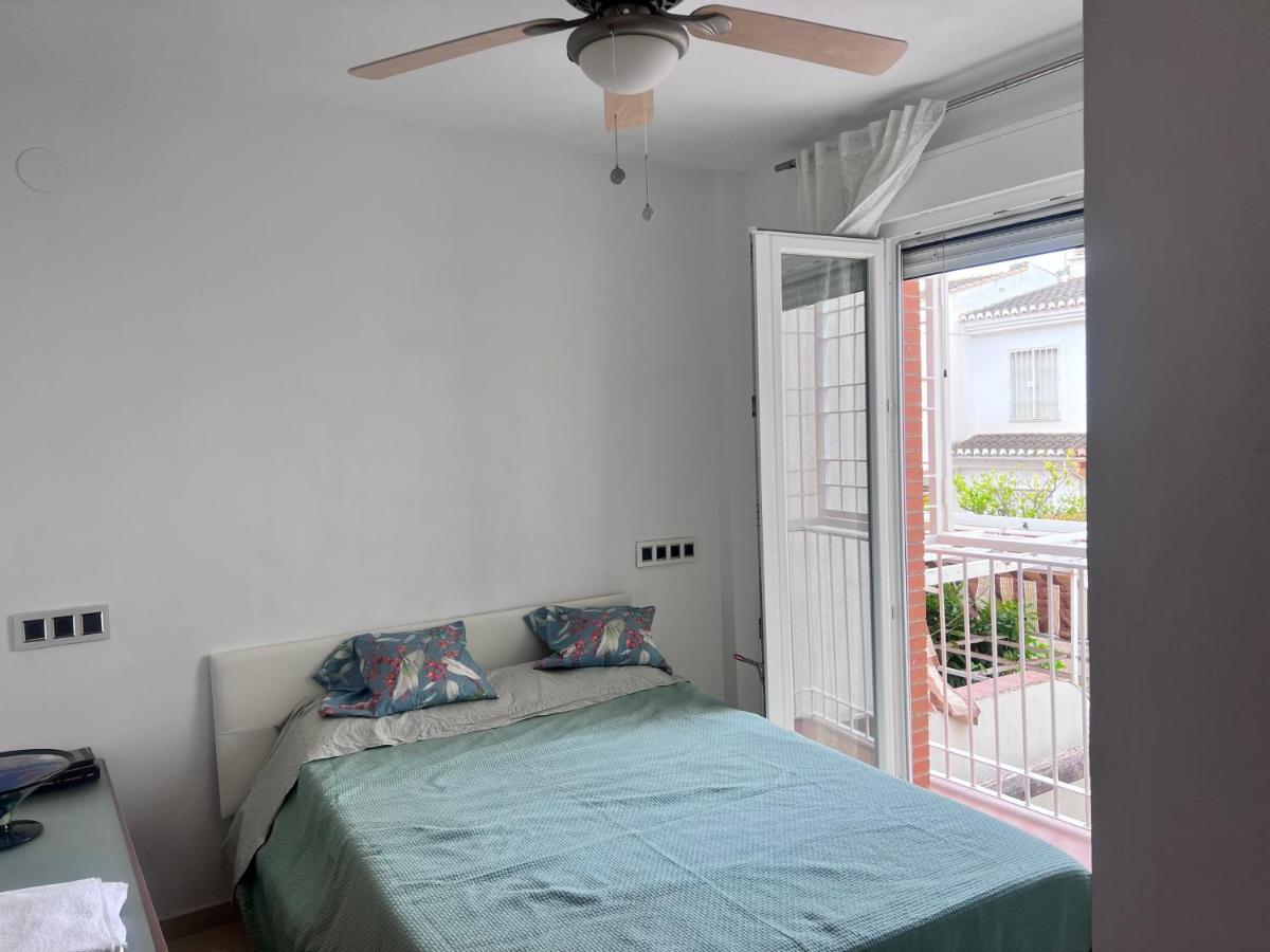 Casa Ideal Familias Y Grupos Con Balcones Exterior Soleada Patios Cerca Alhambra, Sierra Nevada, Rio Genil, Lancha Del Genil, Parque Llano Y Reloj Del Sol Con Barbacoas, Campo De Futbol, Circuito Gimnasia Apartamento Granada Exterior foto