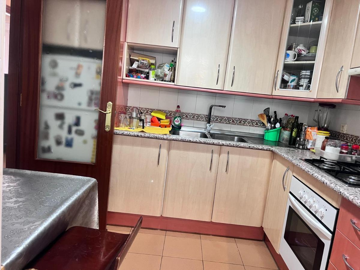 Casa Ideal Familias Y Grupos Con Balcones Exterior Soleada Patios Cerca Alhambra, Sierra Nevada, Rio Genil, Lancha Del Genil, Parque Llano Y Reloj Del Sol Con Barbacoas, Campo De Futbol, Circuito Gimnasia Apartamento Granada Exterior foto