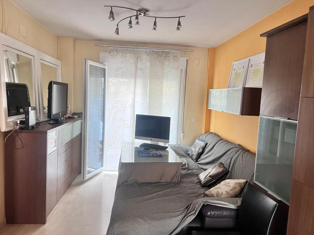 Casa Ideal Familias Y Grupos Con Balcones Exterior Soleada Patios Cerca Alhambra, Sierra Nevada, Rio Genil, Lancha Del Genil, Parque Llano Y Reloj Del Sol Con Barbacoas, Campo De Futbol, Circuito Gimnasia Apartamento Granada Exterior foto