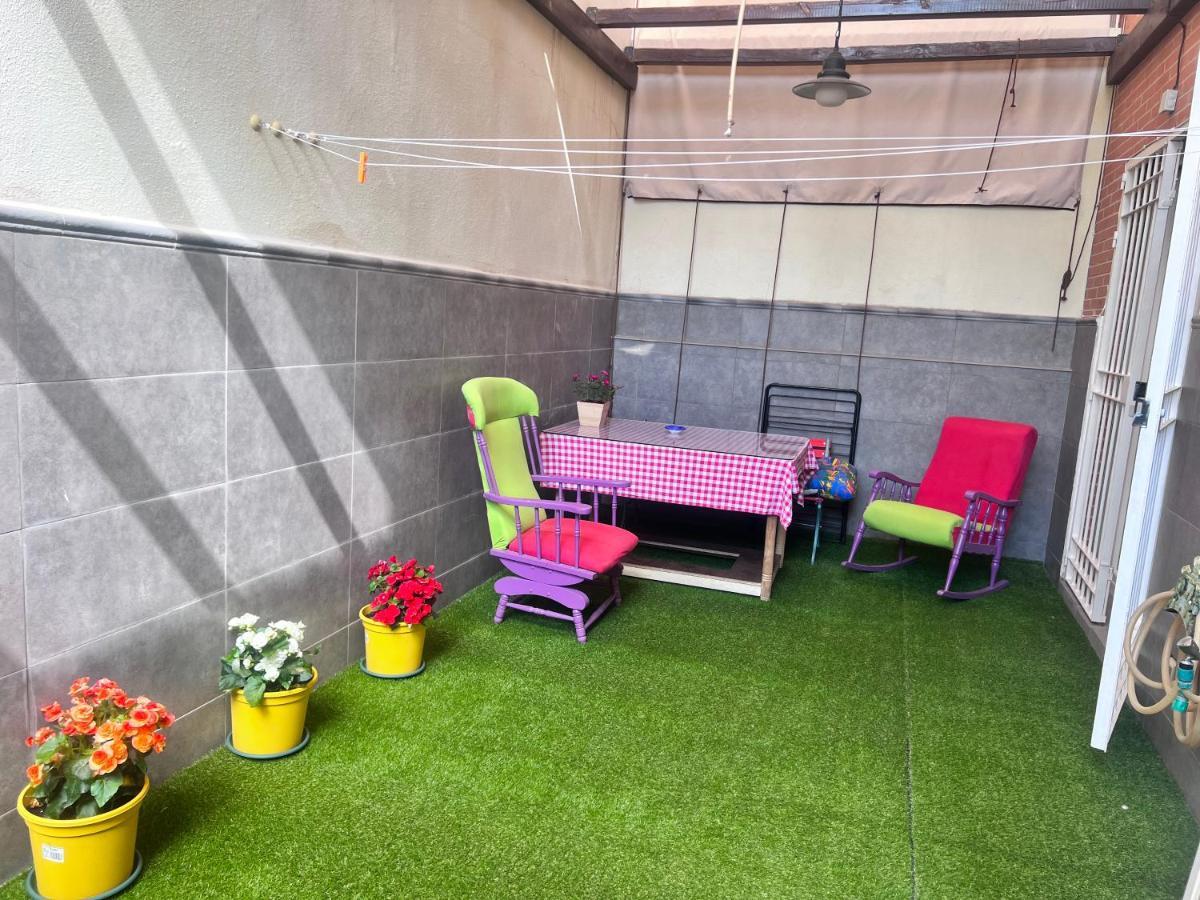 Casa Ideal Familias Y Grupos Con Balcones Exterior Soleada Patios Cerca Alhambra, Sierra Nevada, Rio Genil, Lancha Del Genil, Parque Llano Y Reloj Del Sol Con Barbacoas, Campo De Futbol, Circuito Gimnasia Apartamento Granada Exterior foto